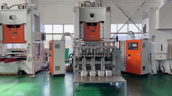 comprare 1 - 5 Capacità di contenitori in foglio di alluminio macchina controllata da sistema PLC online manufacture