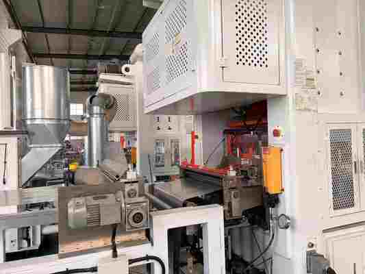 comprare LK-T63 Macchina automatica cinese per la produzione di vaschette in alluminio usa e getta H22, resistente alla penetrazione online manufacture