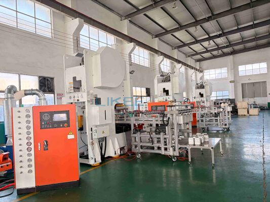 comprare Macchina per contenitori in foglio di alluminio completamente automatica con motore da 19 kW e servizio di installazione all'estero fabbricazione online