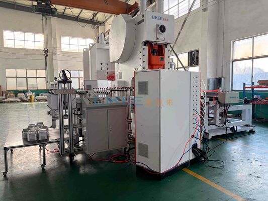 comprare Macchina per la produzione di contenitori in foglio di alluminio da 63 tonnellate per un funzionamento efficiente con 1 operatore e cambio stampo in 15 minuti fabbricazione online