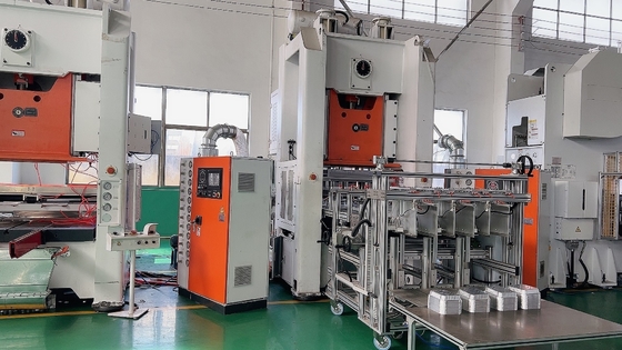 Contenitore in foglio di alluminio Siemens Motors Quattro cavità macchina di produzione con facile funzionamento