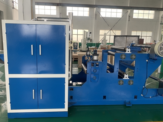 Macchina di taglio di rotoli di foglio 0,5-0,8Mpa Fornitura d'aria 400-500 pcs/fila Velocità di lavoro
