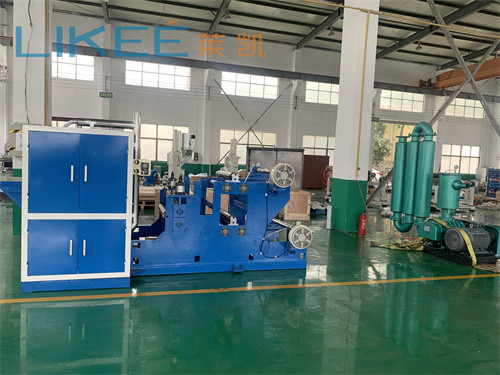 Lo strato automatico del di alluminio di taglio 3KW schiocca fuori la velocità regolabile della macchina