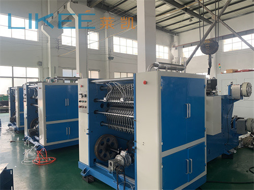Lo strato del di alluminio 4500KG schiocca fuori gli strati Min Sheet Cutting Machine della macchina 500