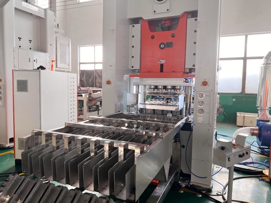 14500 kg e 26 kW di potenza installata macchina per la produzione di piastre di alluminio per una produzione fluida