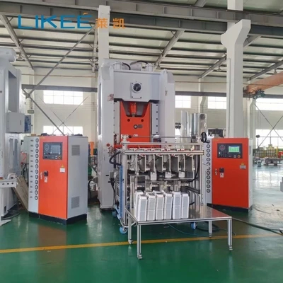 26KW Four Cavity Aluminum Foil Food Container Machine per la produzione di stoviglie usa e getta