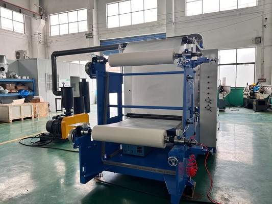 Come l'ultima macchina di rivestimento di fogli di plastica HDPE con dimensioni regolabili