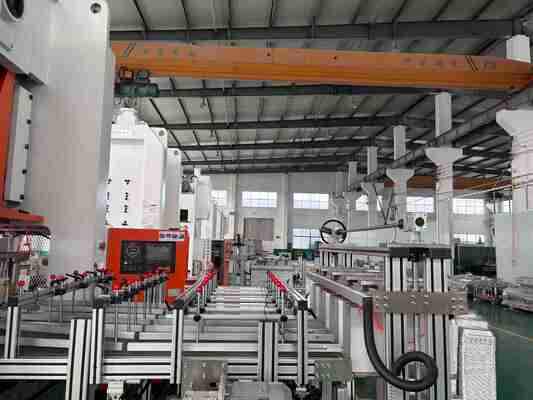 LK-T80 Contenitore rettangolare per alimenti in foglio di alluminio Macchina per la produzione domestica da 0,08 mm