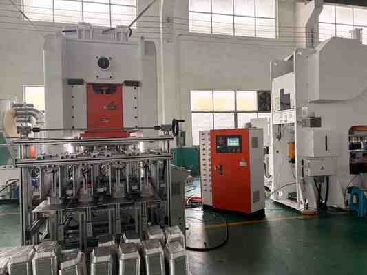 LK-T80 Macchina per la produzione di fogli di alluminio Contenitore con circuito di olio chiuso risparmia lubrificante e 10 anni di durata