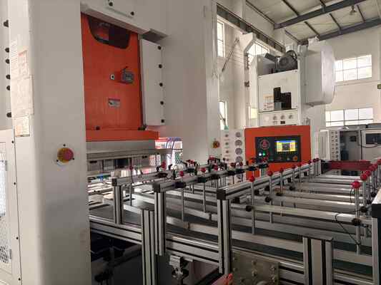 Macchina per la produzione di fogli di alluminio LK-T80 con struttura a H, capacità di pressa di 80 tonnellate e controllo PLC Mitsubishi